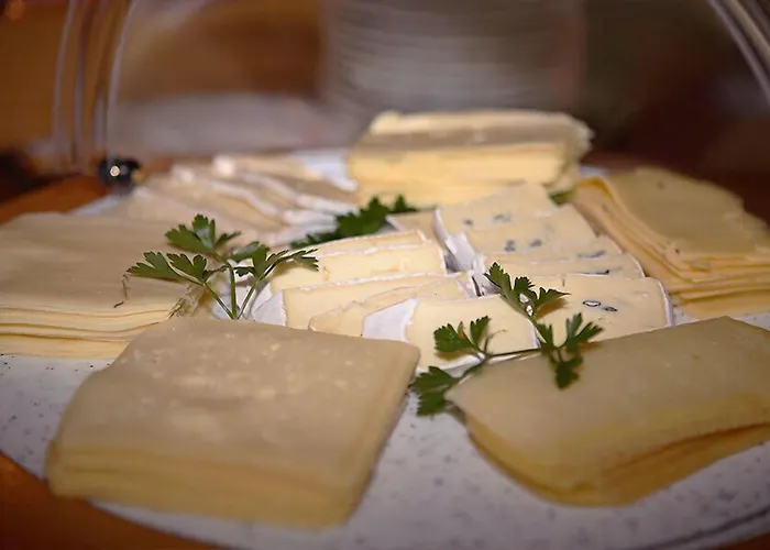 ゲストハウス Cafe-pension Erika 3*